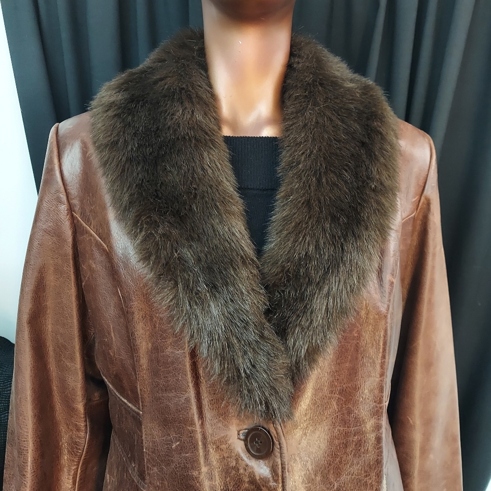 Guess Brown Leather Jacket with Faux Fur Collar - Picture 5 of 15
